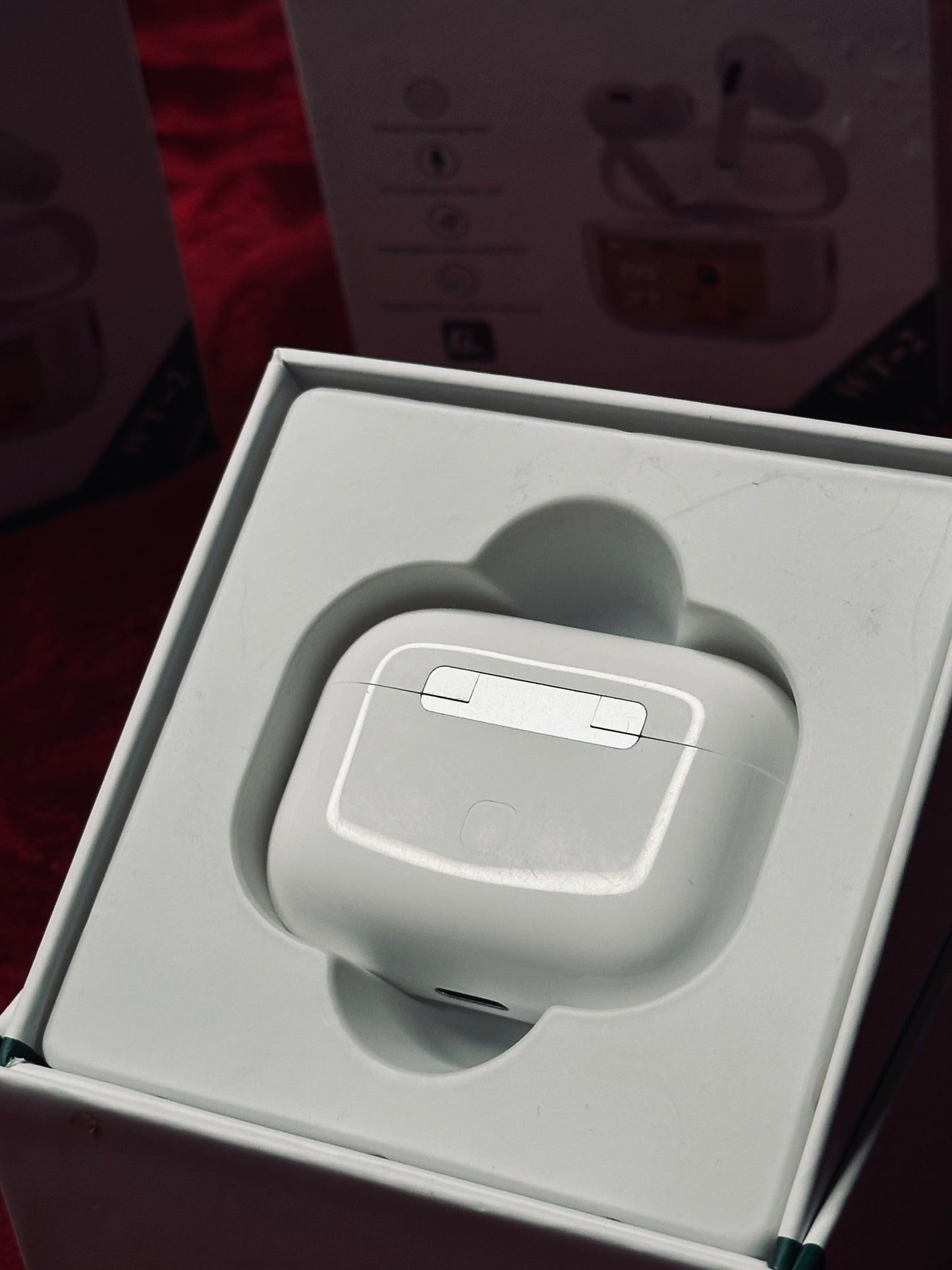 Wisme WT-2 (AirPods with android screen)